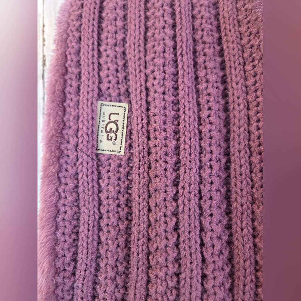 UGG Purple Infinity Scarf - Picture 2 of 4